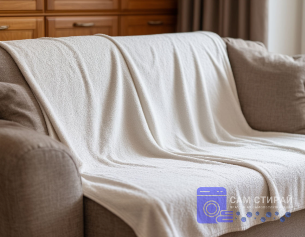 Himchistka-chekhly-ot-divana